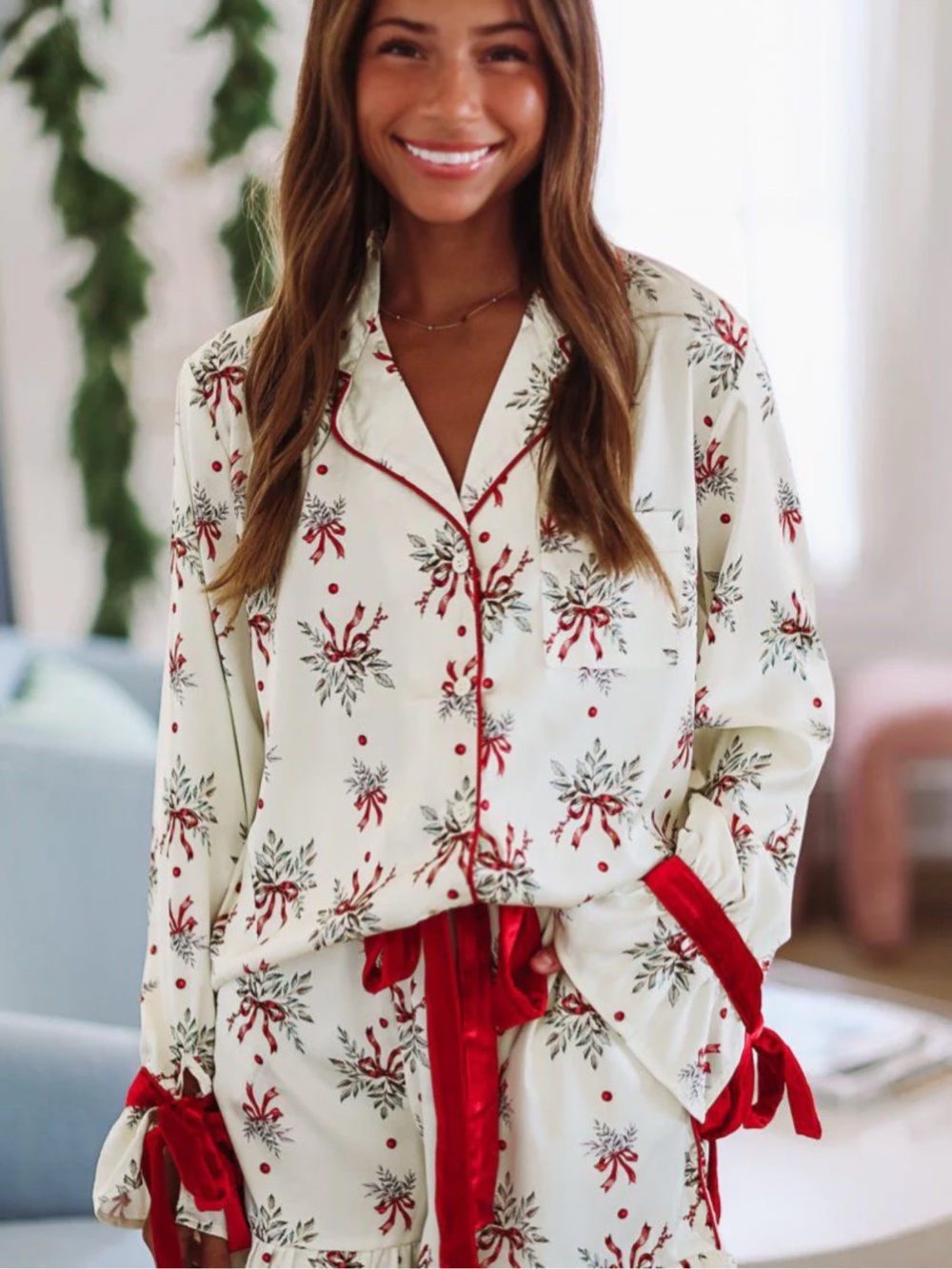 Fantastic Fawn Holly Branches Pajama Set - Cream